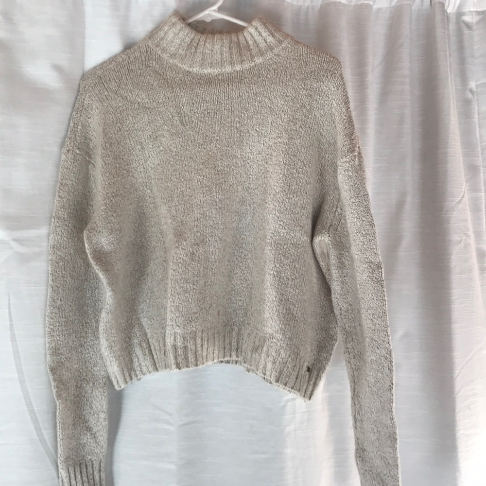 Knitted cropped sweater